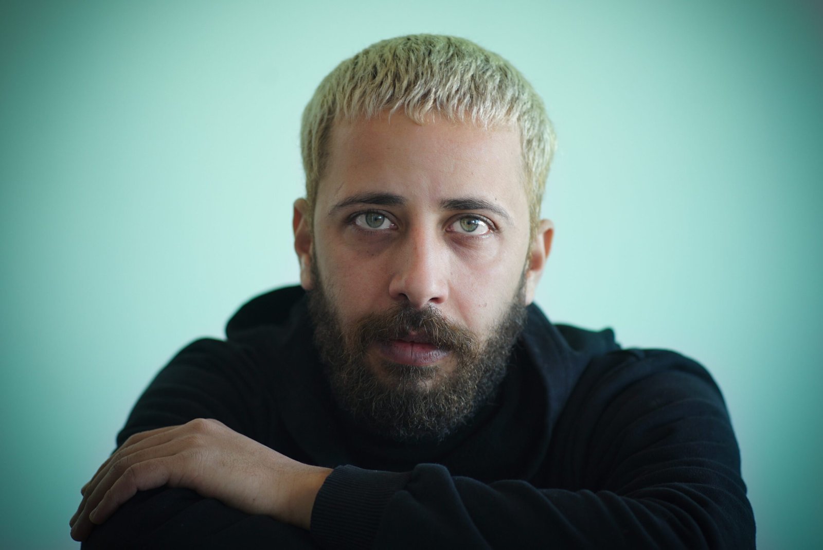 Palestinian actor Motaz Malhees co-stars in new Netflix film 200 Meters