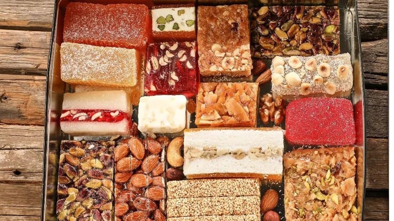 ٦ مشاكل صحية ممكن تتعرضوا ليها نتيجة أكل حلاوة المولد بكميات كبيره￼