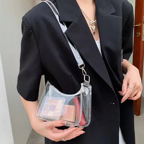 Fashion Faux Pas We’ll Gladly Leave in 2024, And Alternative 2025 Styles! Fashion Faux Pas We’ll Gladly Leave in 2024